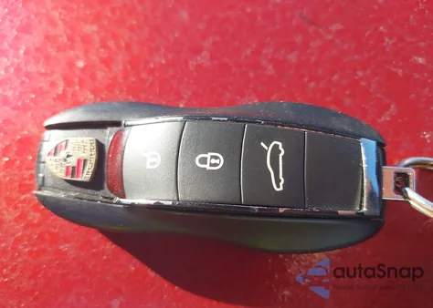 2011 Porsche Panamera 2/4 z USA, uszkodzony, nr VIN WP0AA2A74BL010928